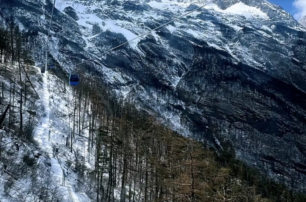玉龍雪山景點, 冰川大索道＋冰川公園