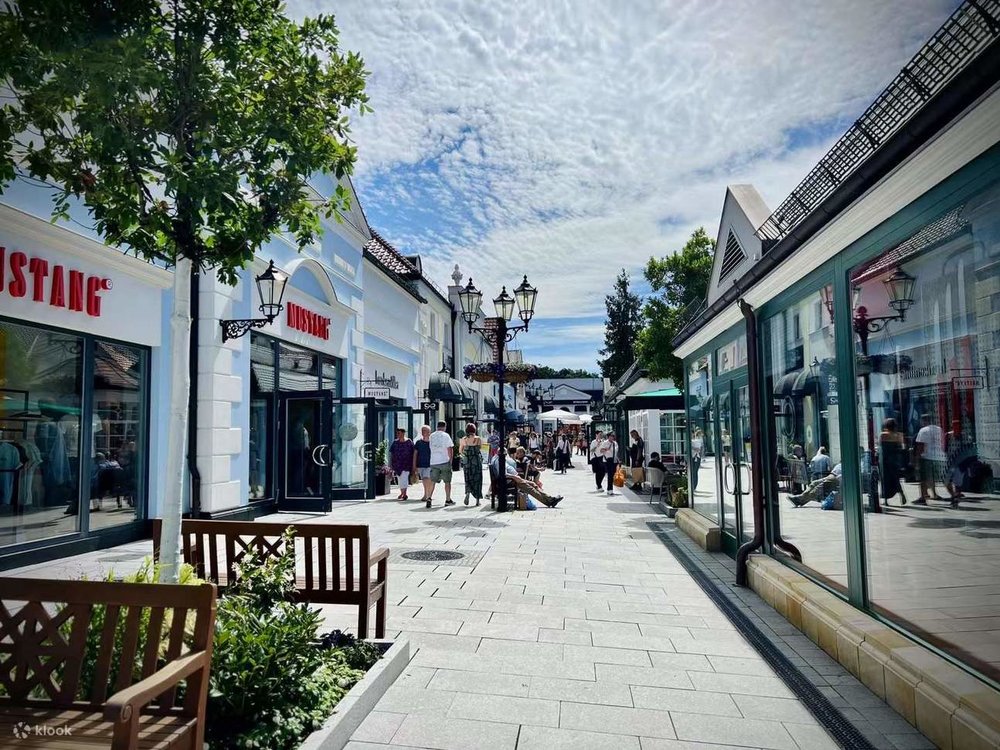 Chi Phí Mua Sắm Tại Đức Bao Nhiêu?