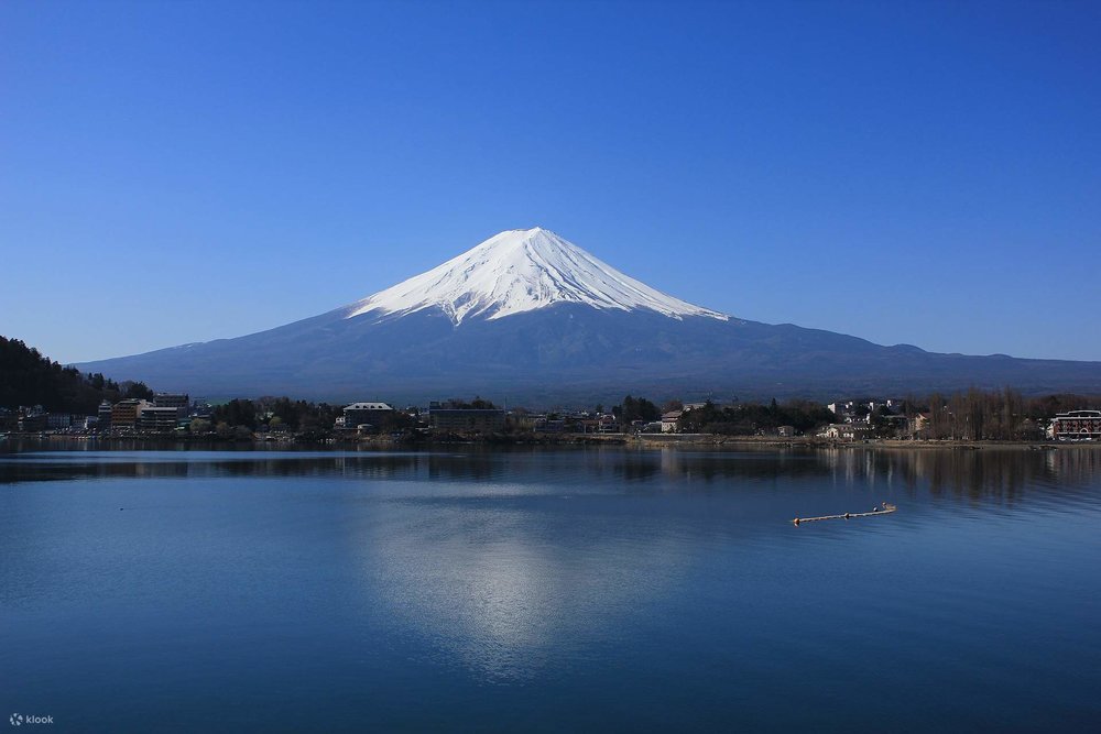 Di Chuyển Từ Tokyo Đến Khu Vực Núi Phú Sĩ & Check-in Khách Sạn