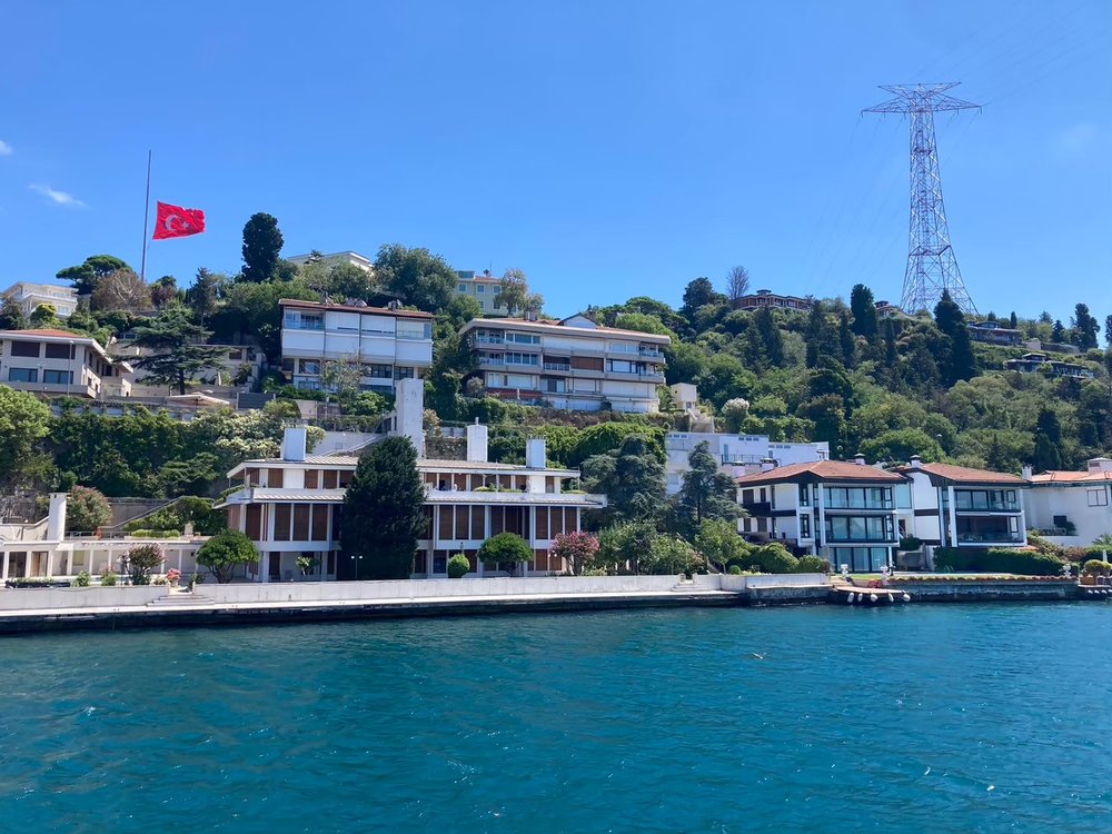 魅惑の都市　 イスタンブールの観光名所をご紹介　ボスポラス海峡クルーズ　街