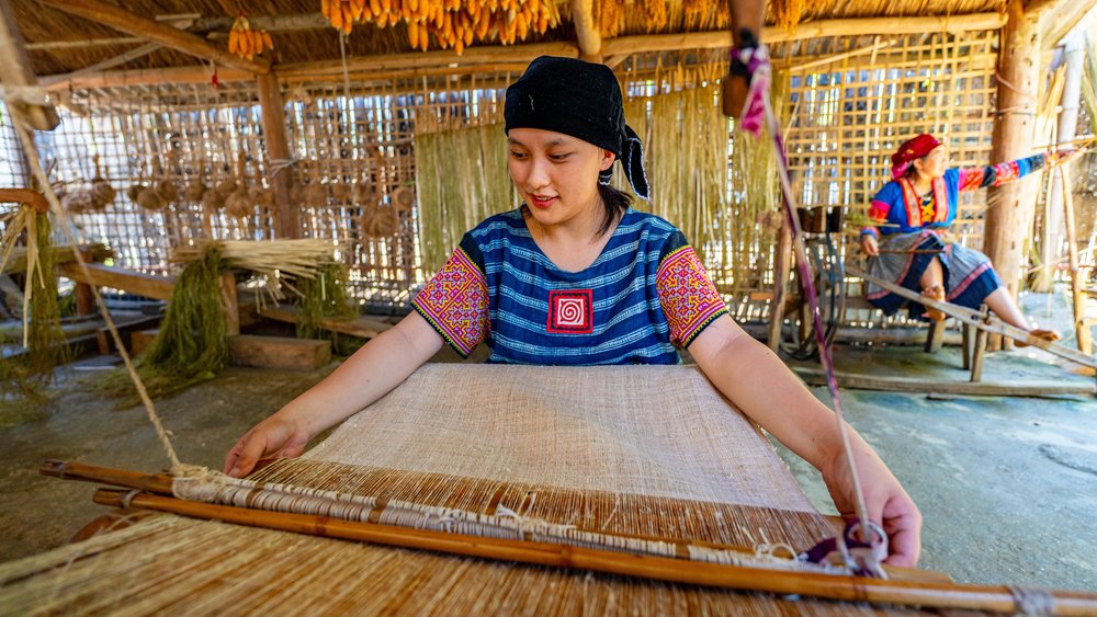 Làng Lùng Tám - Hòa Mình Vào Nhịp Sống Của Người Dân Địa Phương 