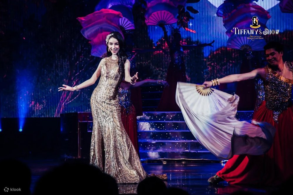 Những Tiết Mục Đặc Sắc Ở Show Diễn Tiffany's Show