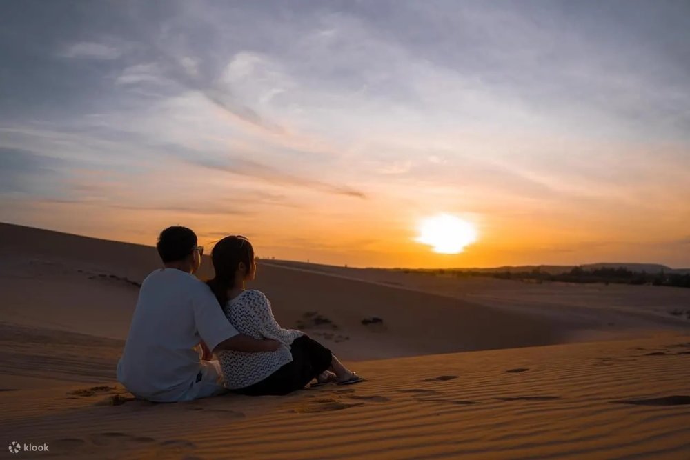 Tour Ngắm Bình Minh Hoặc Hoàng Hôn Mũi Né  