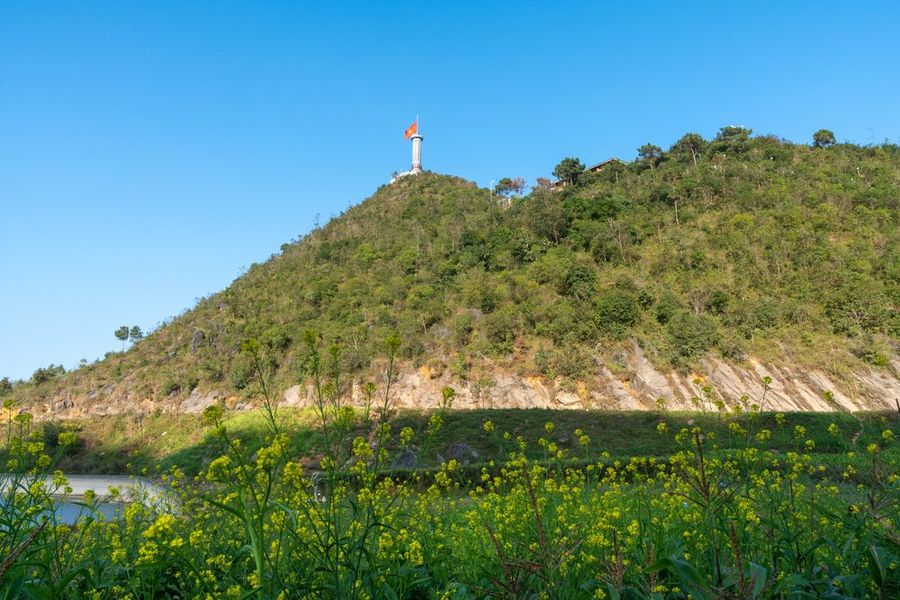 Tọa Độ Cột Cờ Lũng Cú 