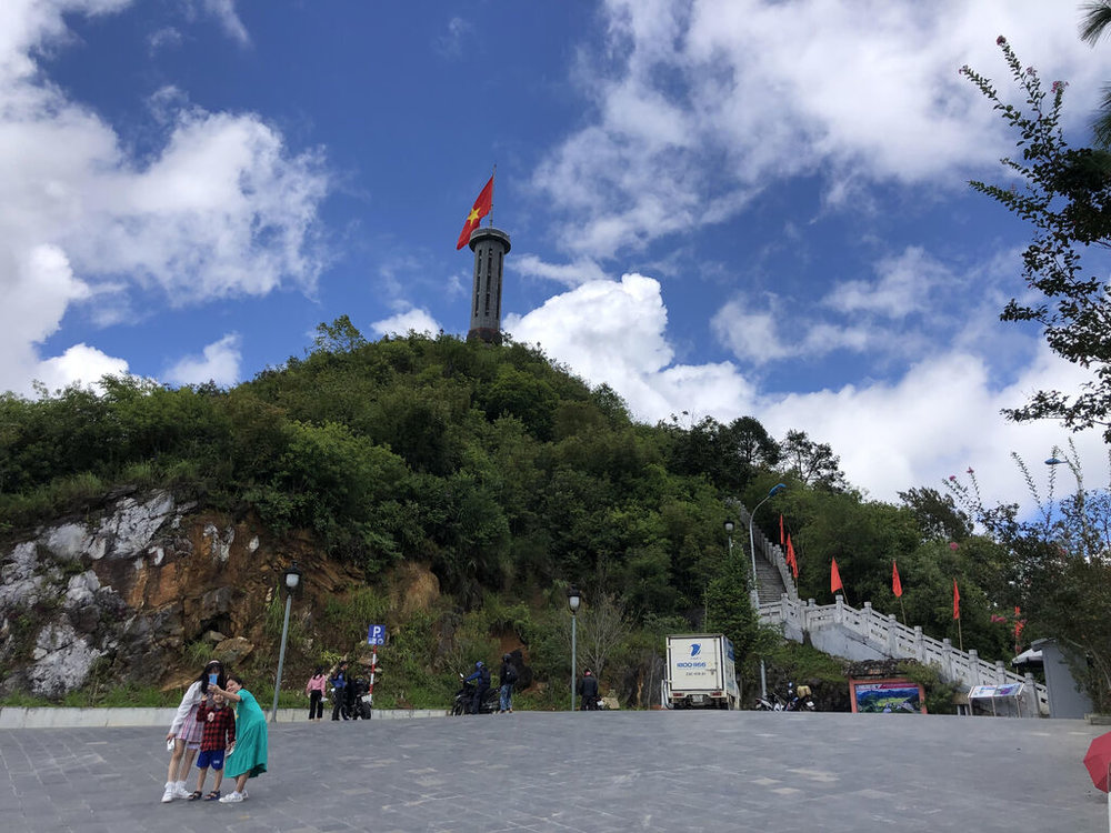 Cột Cờ Lũng Cú