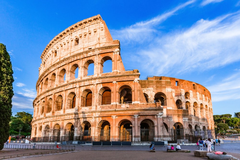 [usxanz] cheap food in rome italy - colosseum during the daytime