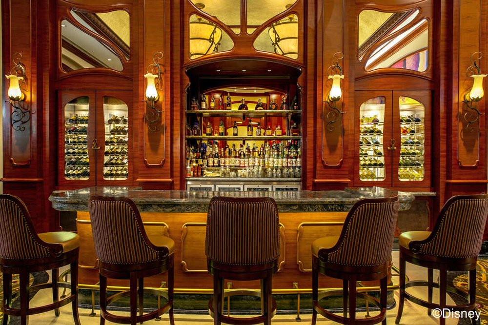 中国 上海ディズニー ホテル 公式 バッカス・ラウンジ