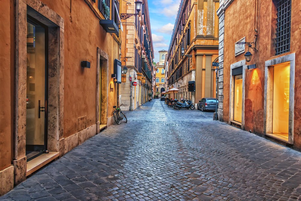 [US] bike-rental-rome Rome cobblestone street