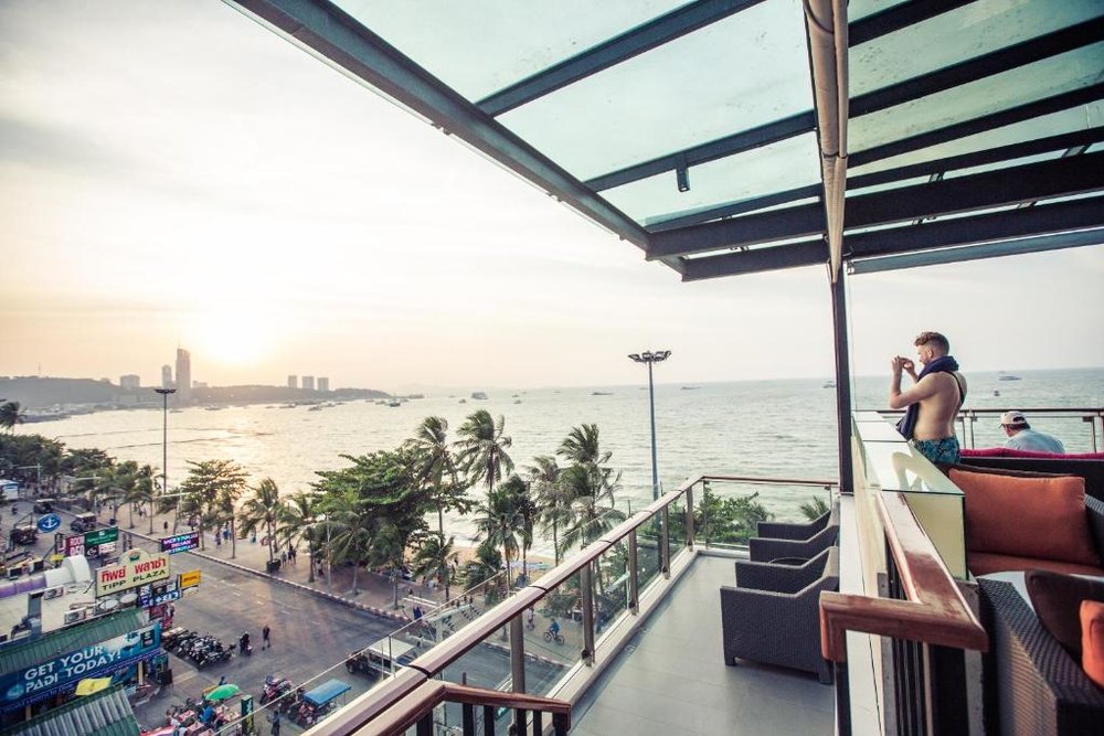 Khách Sạn Serenotel Pattaya Beach Front