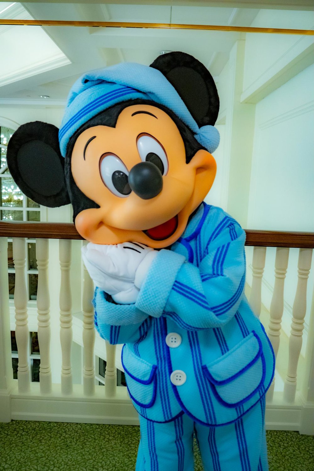 2025年最新！香港ディズニーランドのキャラクターグリーティング完全ガイド　ミッキー　パジャマグリーティング