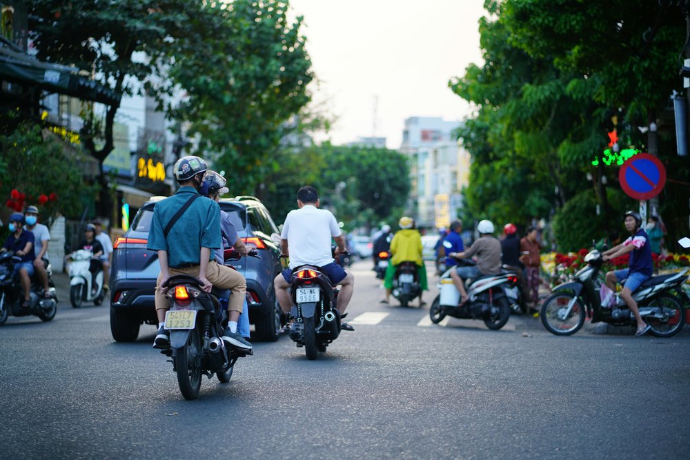 Di Chuyển Bằng Xe Máy/Ô Tô Cá Nhân