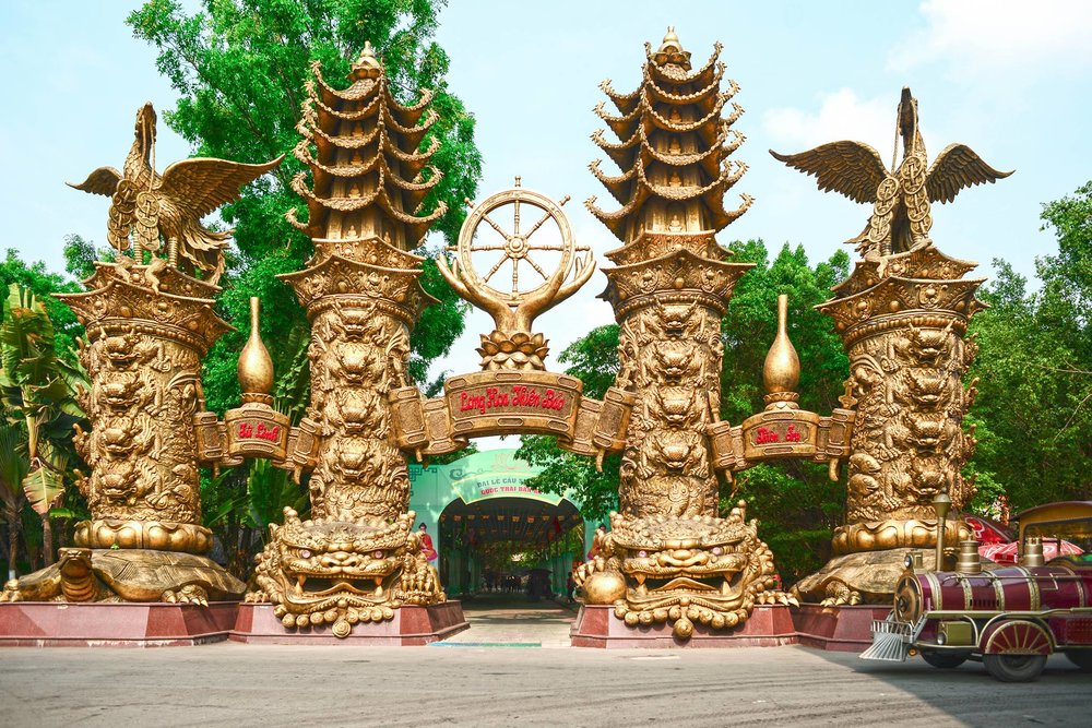 Không Gian Văn Hóa và Tâm Linh