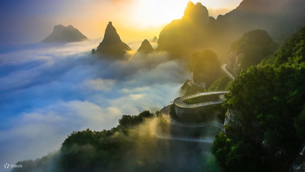 Ngày 2: Khám Phá Viên Gia Giới, Cầu Kính Thiên Môn Sơn, 72 Kỳ Lầu Tại Trương Gia Giới