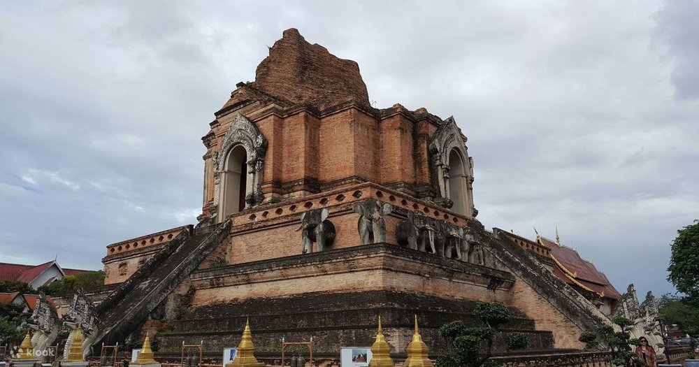 Wat Chedi Luang – Phế Tích Cổ Hoành Tráng, Từng Là Nơi Giữ Ngọc Phật