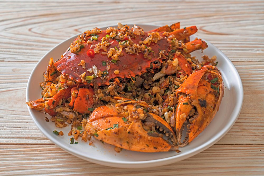 Cua Đá Rang Muối - Hương vị biển cả đậm đà khó cưỡng