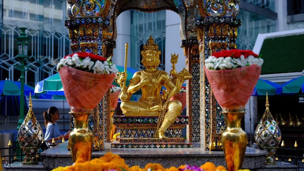 Erawan Shrine – Đền Cầu Tài Lộc Ở Trung Tâm Bangkok