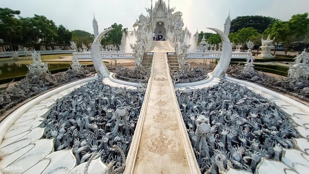Wat Rong Khun (Chiang Rai) – Chùa Trắng Nghệ Thuật Siêu Thực