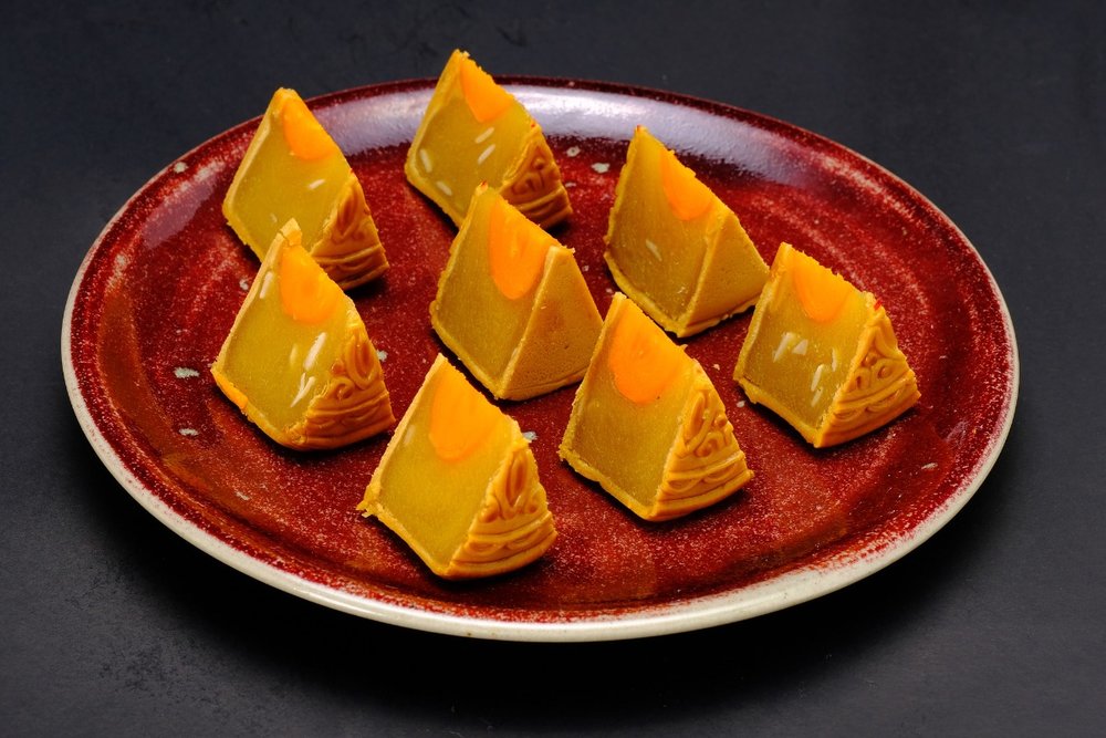 Bánh Pía Nhân Sầu Riêng, Đậu Xanh - Đặc sản miền Tây Nam Bộ