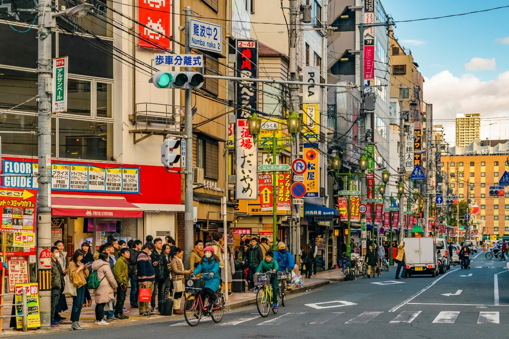 Giải Trí Về Đêm: Karaoke, Quán Bar, VR Zone