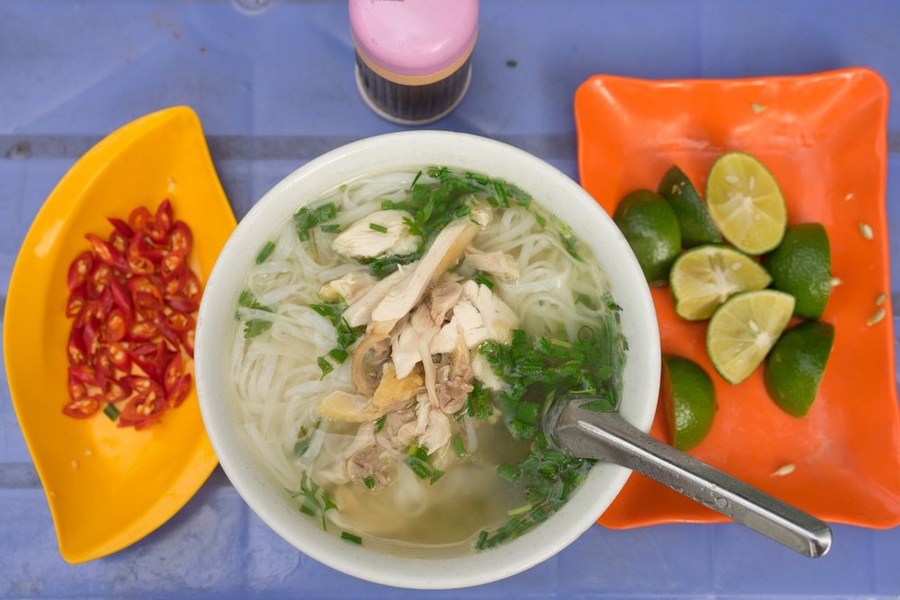 Các Món Từ Gà (Phở Gà, Nộm Gà, Xôi Gà) Nhất Định Phải Thử Khi Tới Khu Phố Chùa Láng