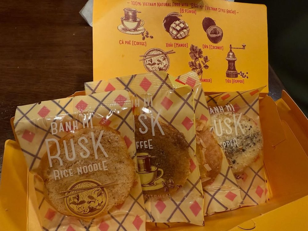 ベトナム　お土産  バインミーラスク