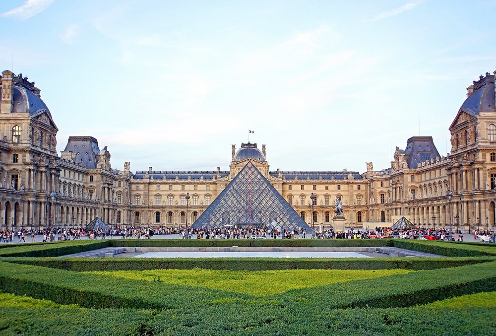 exterior of the louvre