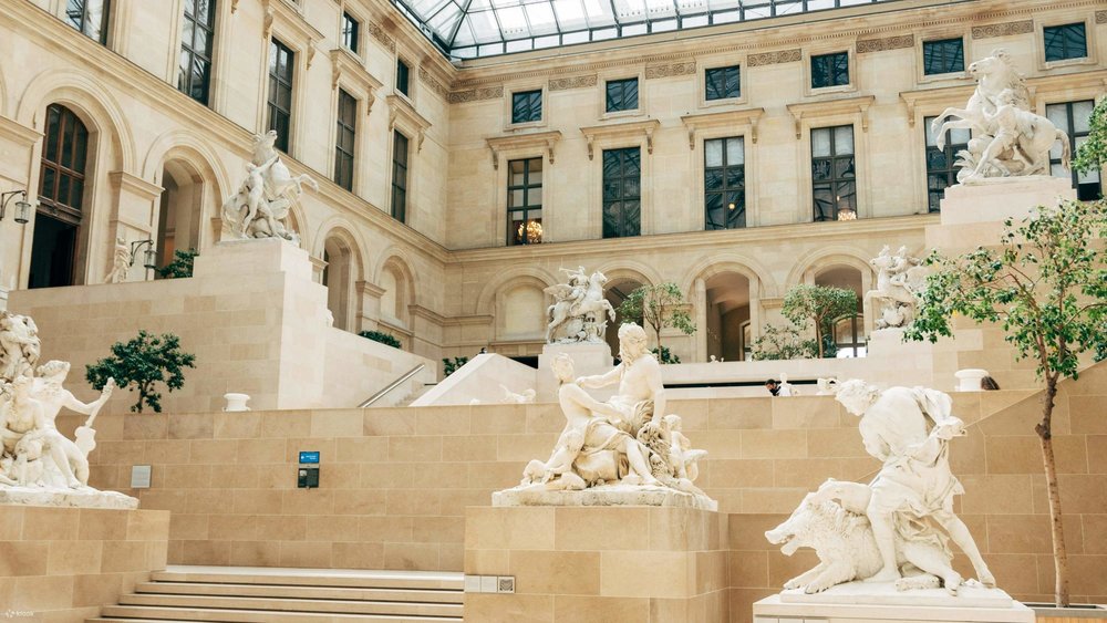 inside the louvre