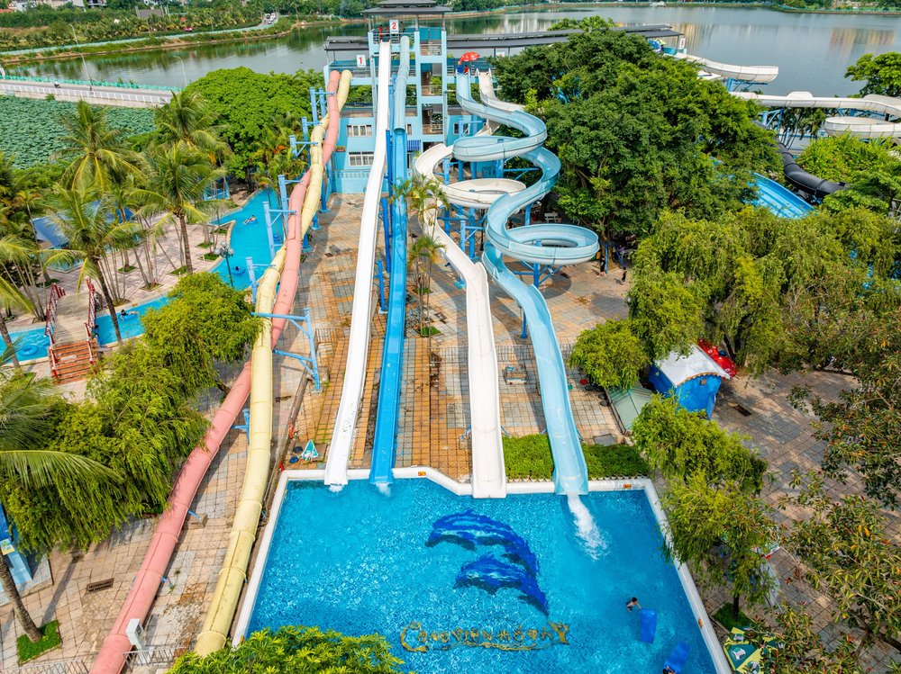 Khu Vực Đường Trượt Công Viên Nước Hồ Tây