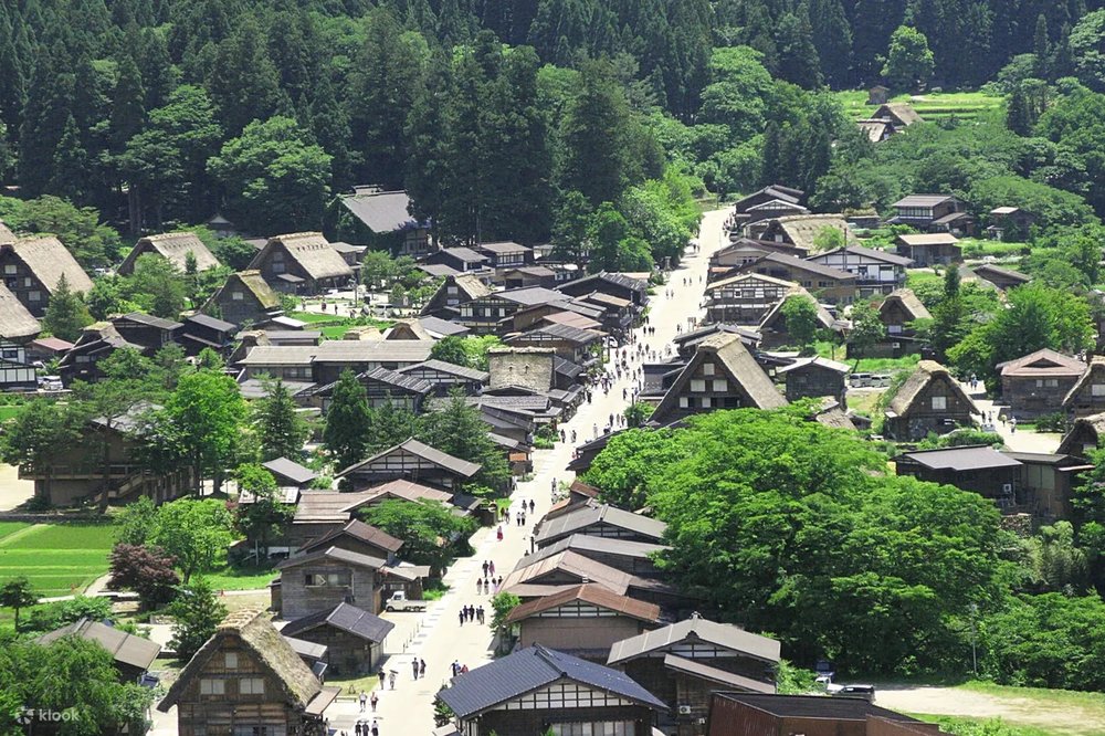 Tham Quan Các Ngôi Làng Cổ Yên Bình (Shirakawago, Takayama)