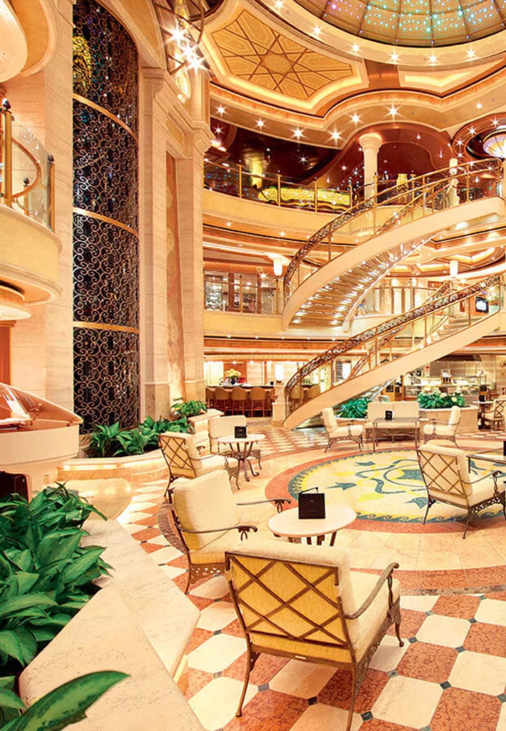 Piazza & Atrium (Source: Princess Cruises Entertainment)