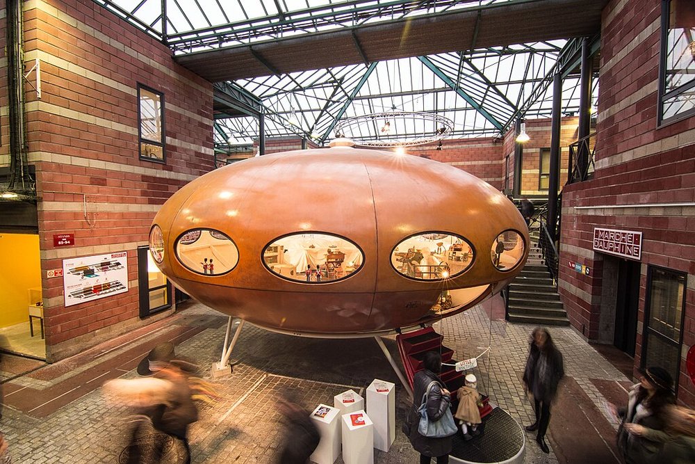 Photo credits: Commons Wikimedia | Marche Dauphine - Maison Futuro