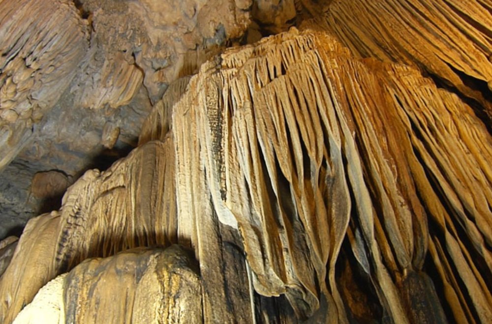 Hang Ma Suối Bàng