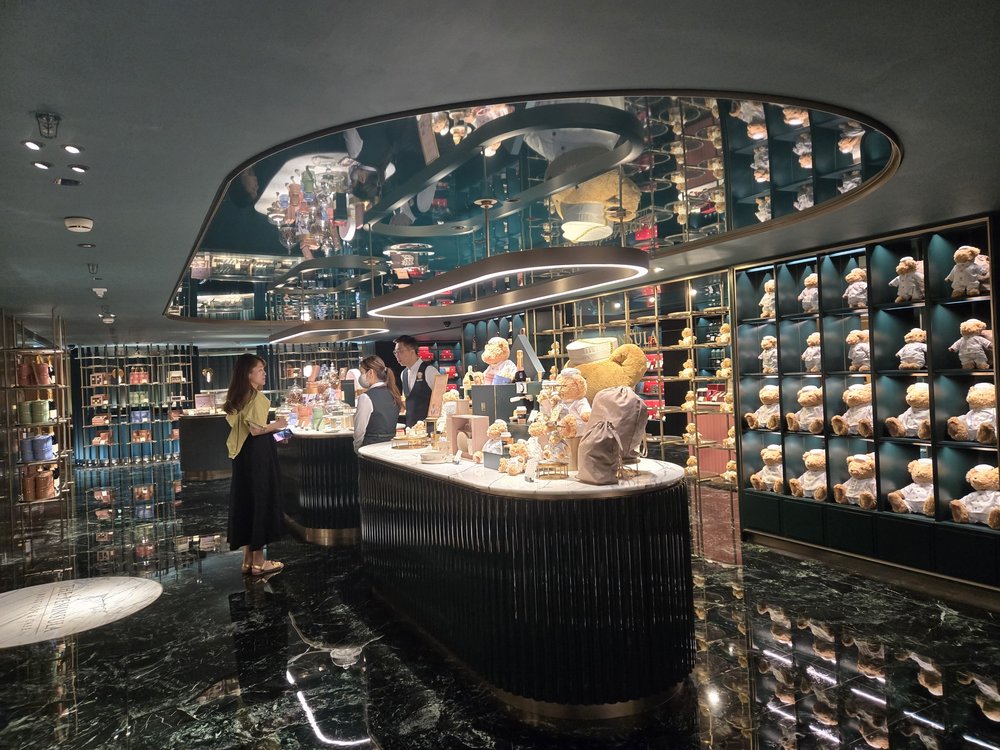 【香港】絶品アフタヌーンティー20選！ホテルビュッフェから穴場カフェまで  リッツカールトン　バー