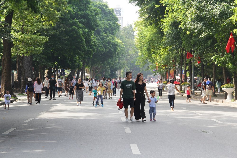 Hòa Mình Vào Phố Đi Bộ Cuối Tuần