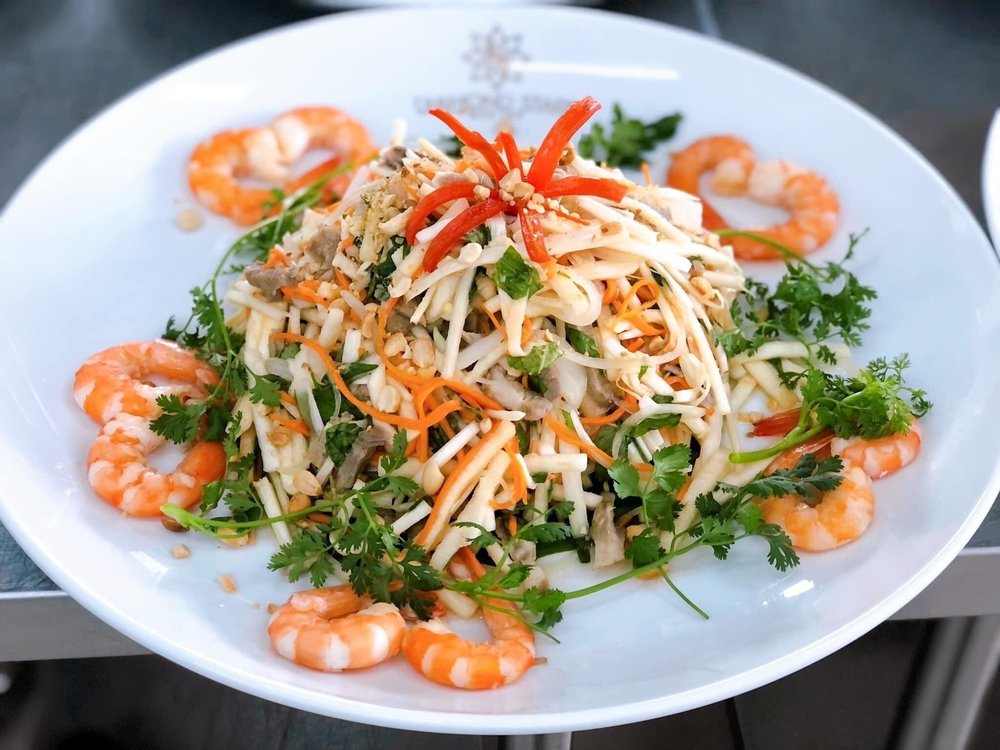 Gỏi Củ Hủ Dừa Tôm Thịt - Món Khai Vị Được Yêu Thích Hàng Đầu