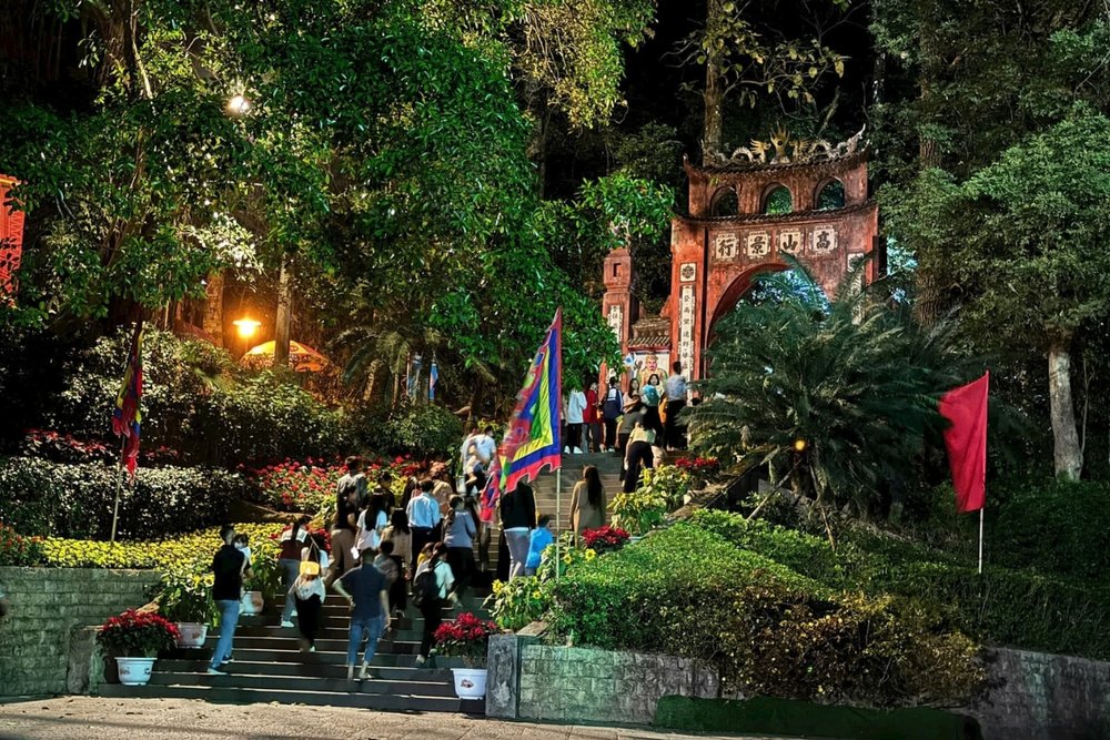 Gợi Ý Tham Quan, Du Lịch Hấp Dẫn Ở Đền Hùng