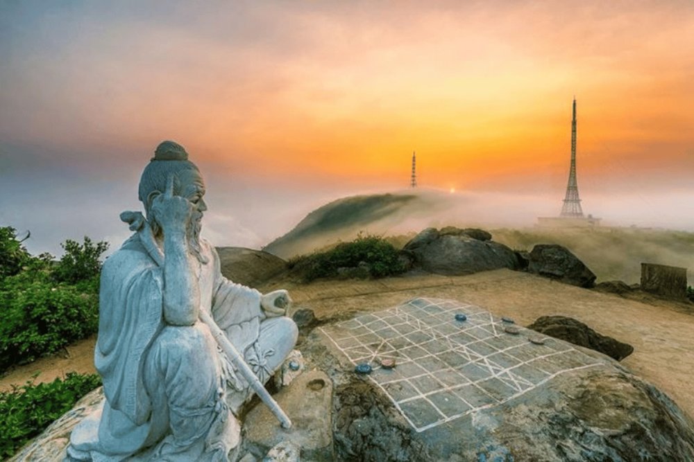 Trải Nghiệm Phong Cảnh Nên Thơ Tại Bán Đảo Sơn Trà