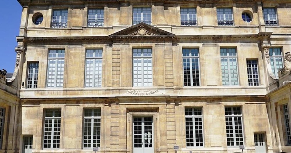 exterior of picasso museum