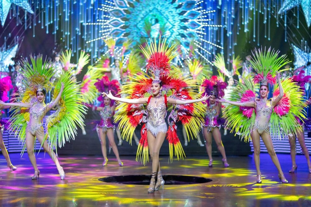  Trải Nghiệm Không Khí Độc Đáo Về Đêm Của Calypso Cabaret