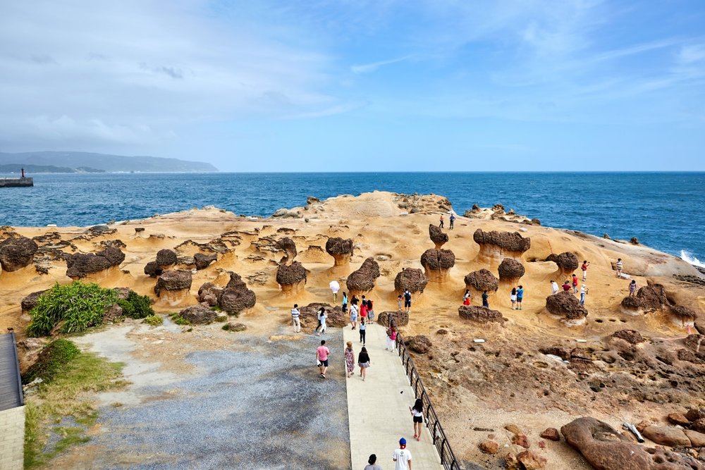 Công Viên Địa Chất Dã Liễu - Kiệt Tác Đá Kỳ Lạ