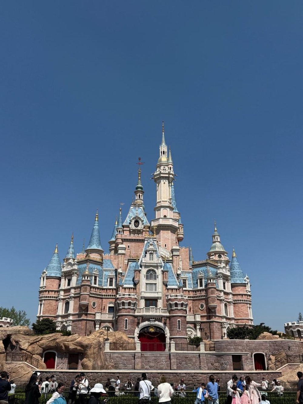 上海ディズニー チケット お城　エンチャンテッド・ストーリーブック・キャッスル