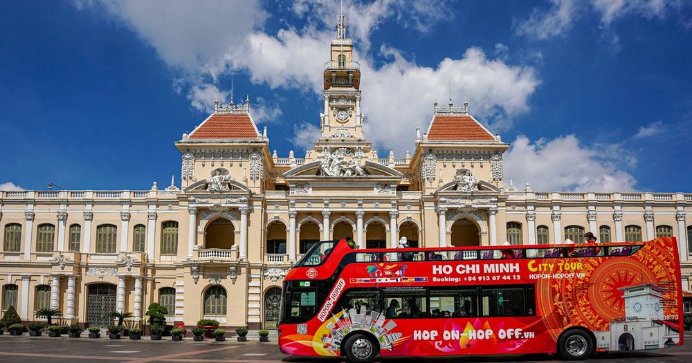 Hop-On Hop-Off Bus in Ho Chi Minh City