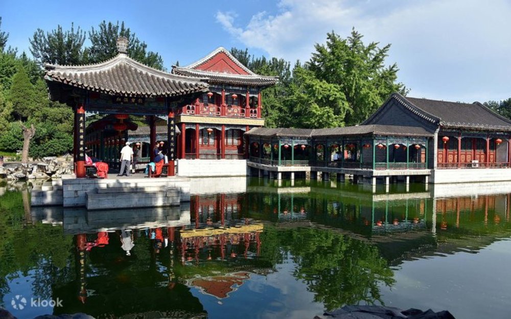 Thành Hoàng Miếu Kết Hợp Vườn Dự Viên