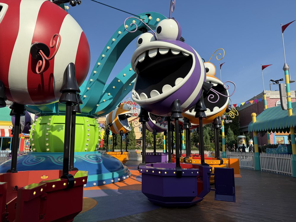 Universal Studios Singapore Guide - Minion Land Ride