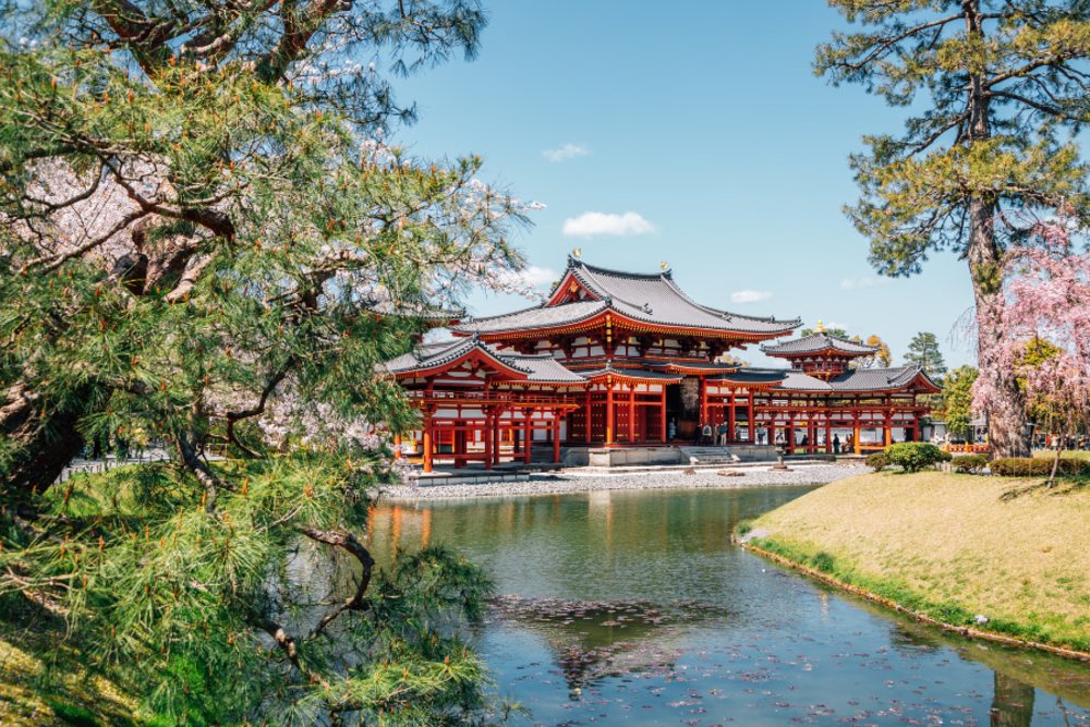 Byodo-in Temple in Kyoto, Japan during spring