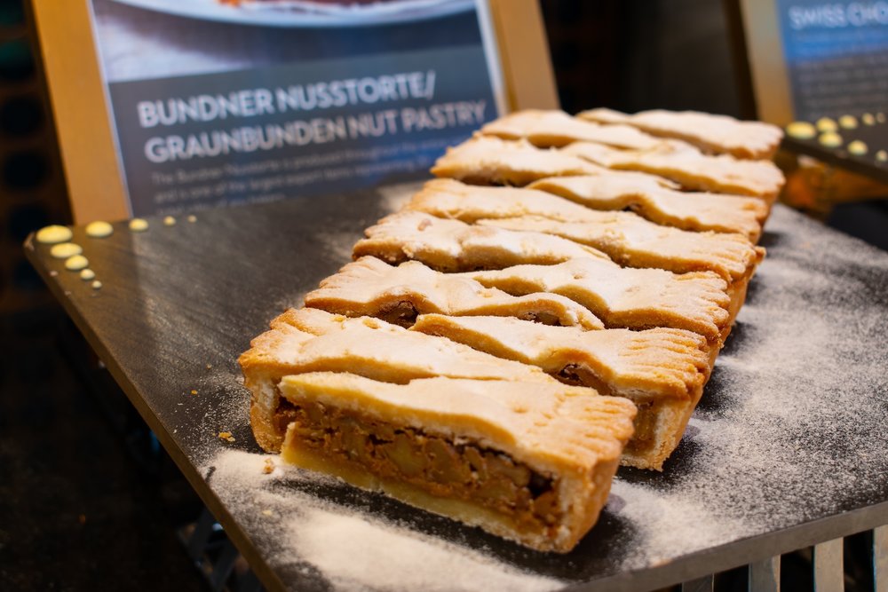 Nusstorte (พายถั่ววอลนัต)