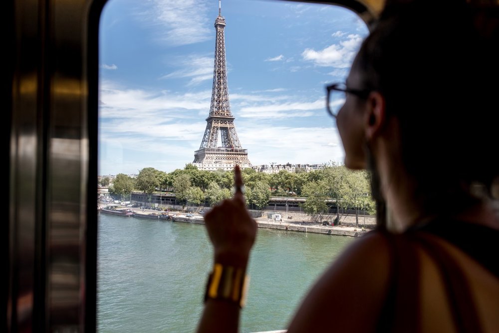 Ngày 1-3: Paris, Pháp