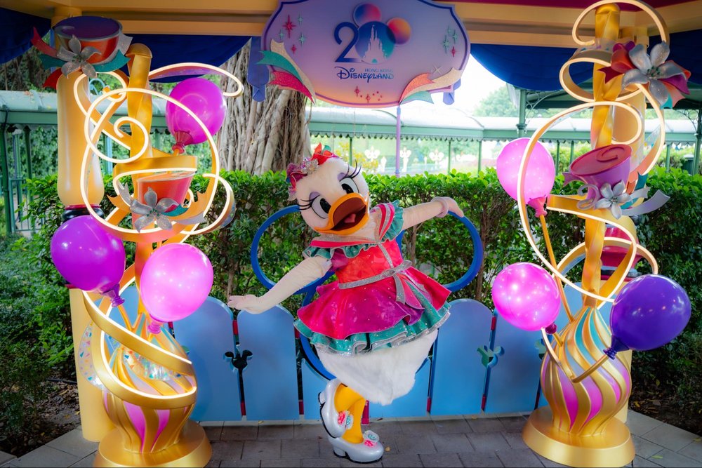 香港ディズニーランド・リゾート20周年の初日へ! デイジー