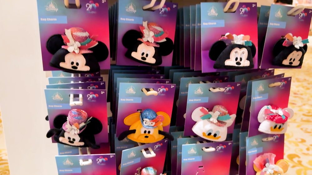 香港ディズニーランド・リゾート20周年の初日へ! 20周年スーベニア・ミニ・パーティー・ハット