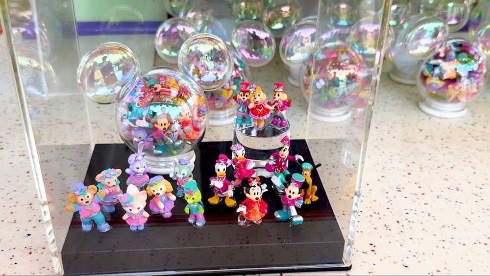 香港ディズニーランド・リゾート20周年の初日へ! ミニフィギュア